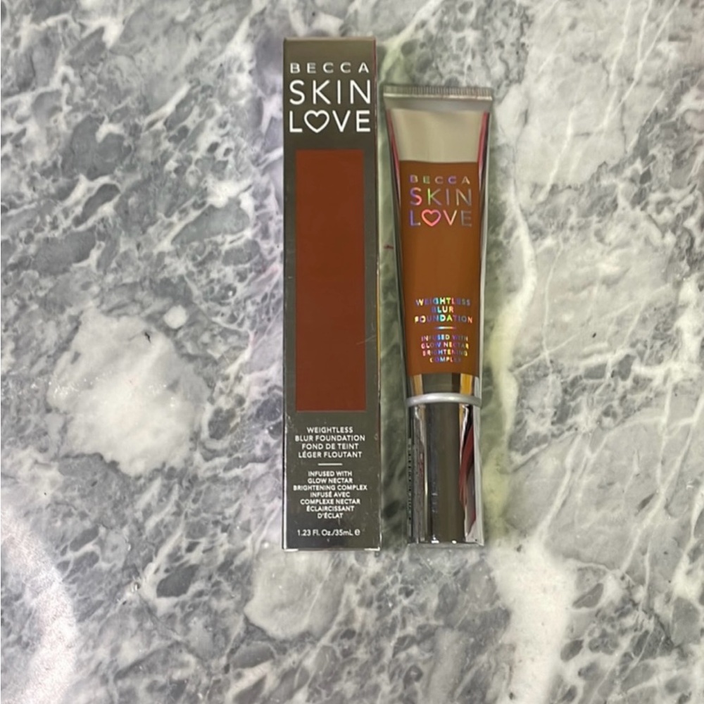 New Becca‎ Cosmetics Skin Love Weightless Blur Foundation Walnut